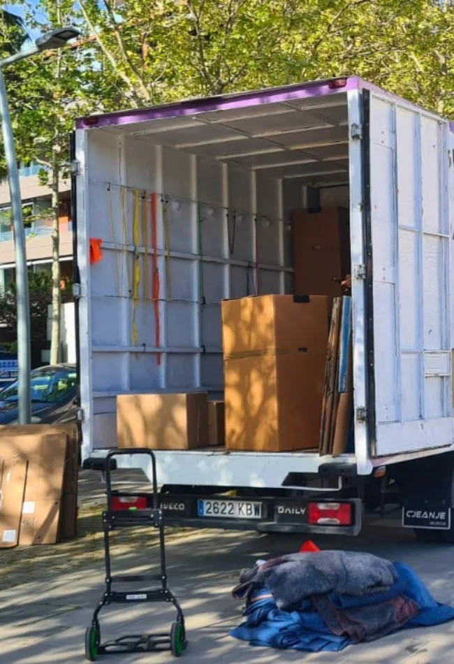 Cuánto cuesta una mudanza en Sant Cugat carga incluida