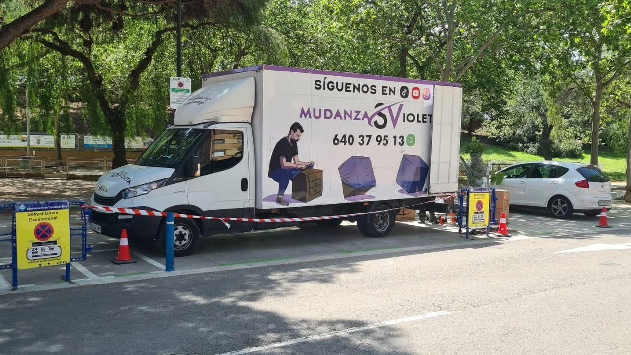 Permisos para mudanzas en Castelldefels señalización